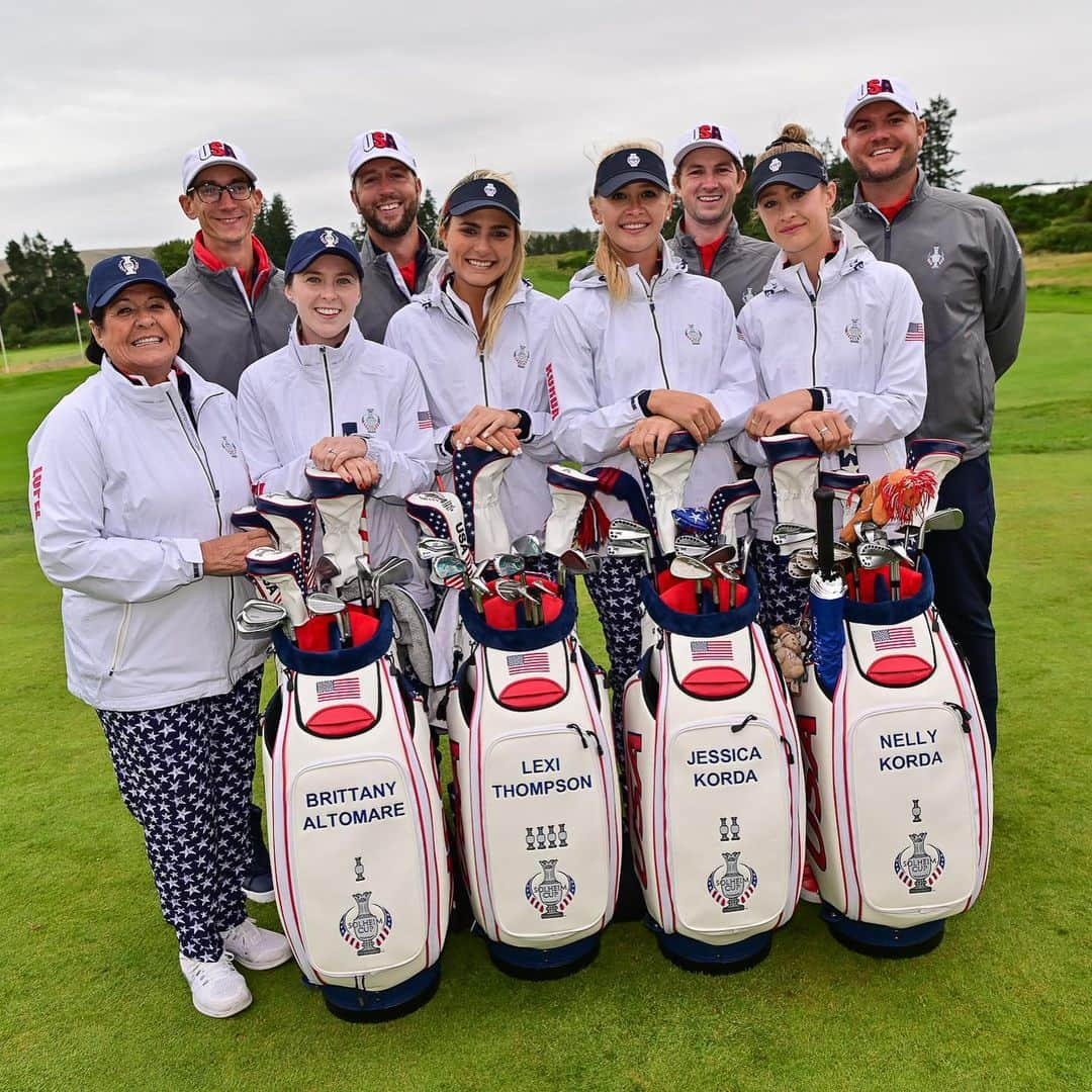 レクシー・トンプソンさんのインスタグラム写真 - (レクシー・トンプソンInstagram)「Such an amazing experience once again at the @solheimcupusa at @thegleneagleshotel . Not the outcome we wanted but we fought strong and tried our best! Congrats to the @solheimcupeuro on playing some amazing golf, well played 👏🏼 thanks to all the volunteers, sponsors and fans for making this event possible! Big thank you to our captain @juliinkster and assistant captains for being some of the best role models, athletes could ask for. Thank you to all the staff at Glen Eagles for the amazing hospitality and the course staff for having the course in great shape for us! Loved representing my country with all my teammates by my side, it was a week I won’t forget ❤️🇺🇸」9月17日 4時05分 - lexi