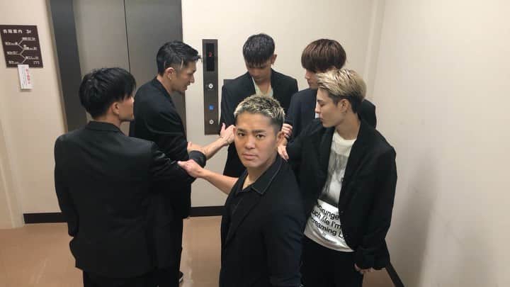 のインスタグラム：「. DEEP SQUAD初イベント in 青森‼️. . ご来場下さった皆さん‼️. 青森の皆さん‼️. 本当にありがとうございました🙇‍♂️🙏. . 初イベントにて気合い抜き…. クセ強すぎ💦w. . #deep #deepsquad #aomori」
