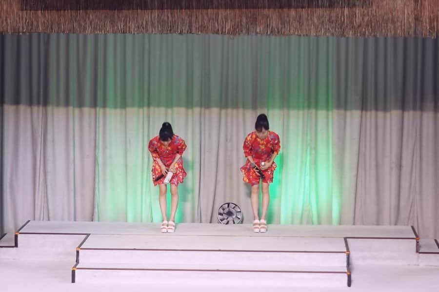 長谷川萌美さんのインスタグラム写真 - (長谷川萌美Instagram)「. . 【Spa Resort Hawaiians】福島🎤🌺 . お越し下さった方、応援してくださった方もありがとうございました！！✨ . プールに入ることはなかったのですが、ライブを2回させていただきとても！楽しかったです❣️ . .  #スパリゾートハワイアンズ #sparesorthawaiians #japan #fukushima #iwaki #pool #live #bittersweet #ビタスイ #長谷川萌美 #福島 #いわき #スパリゾートハワイアンズ #プール #ライブ #ステージ #遠いところへ行くのでしょう #ラブストーリーは始まらない #遠ラブ #写真たくさん #スワイプしてね」9月16日 19時40分 - moemi_hasegawa