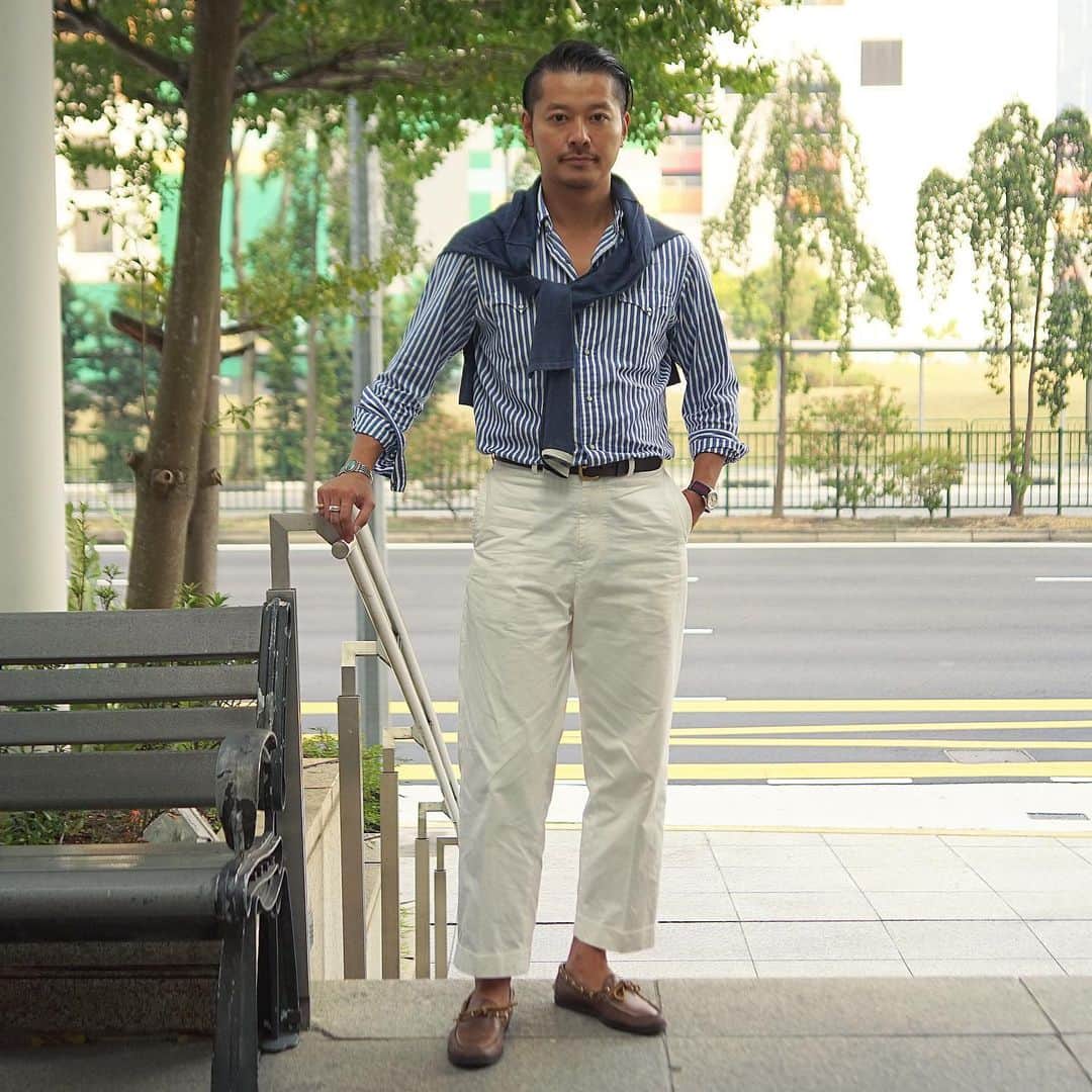 のインスタグラム：「“Classic casual...” ———————————————————————— #newcolonialstyle #jetset #singapore #luxuryresort #colonyclothing #coloniallifestyle #singaporelife  #lifestyle #fashion #mensfashion #menswear #mnswr #mensstreetstyle #streetstyle #streetfashion #menwithstyle #menwithclass #menwithstreetstyle  #classicstyle #mensclothing #vintage #vintagefashion #vintagestyle #newclassic  #modernclassic」