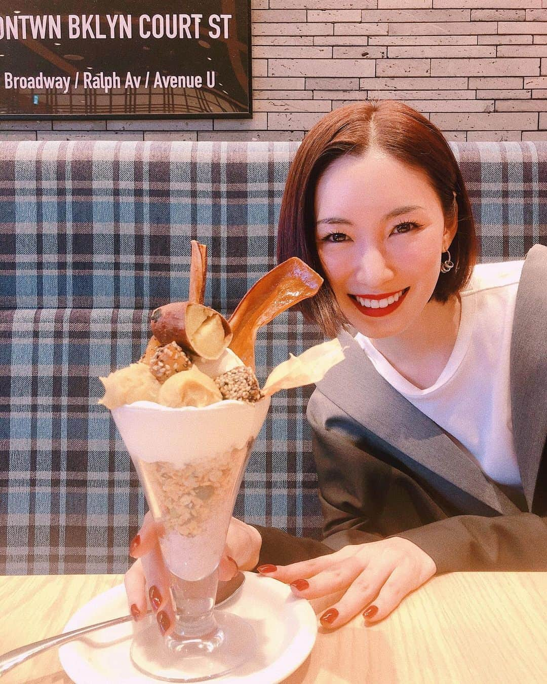 ソンミさんのインスタグラム写真 - (ソンミInstagram)「秋、始めました🍁 1年で1番良く食べ、良く太る季節。  全国の栗芋スイーツ情報募集中♡」9月16日 20時00分 - sonchan0111