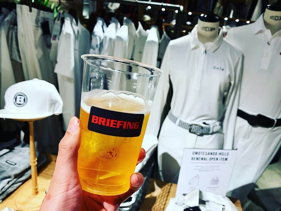 横町ももこさんのインスタグラム写真 - (横町ももこInstagram)「💖 . . @briefing_official opening party in omotesando hills🧢✨ . #briefing#表参道ヒルズ#newopen#fashion#bag#패션#golf#party#reception #omotesando#omotesandohills#japan」9月16日 20時03分 - momochadayo