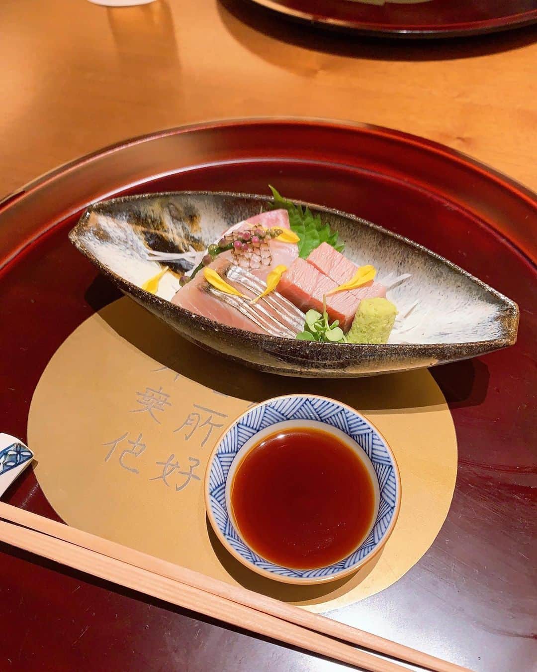 さわいえりさんのインスタグラム写真 - (さわいえりInstagram)「久しぶりにカチューシャつけたら、 孫悟空の頭についてる輪っかかと思うくらい 締め付け痛かった😇直ぐ取りました💭  京料理 たか木で、懐石料理を頂きました💕 綺麗なお料理で、繊細なお味で、美味しかったです♪ ・ ・ ・ ・ ・ ・ ・ ・ ・ ・ #京料理#京都#芦屋#たか木#京料理たか木#ディナー#夕食#たべすたぐらむ#芦屋グルメ#食べ物グラム#秋の味覚 #ファッション#お洒落#秋コーデ#コーディネート#今日のコーデ#フェラガモ #カチューシャ#8年物#サイズ感」9月16日 20時17分 - beauty_eri7