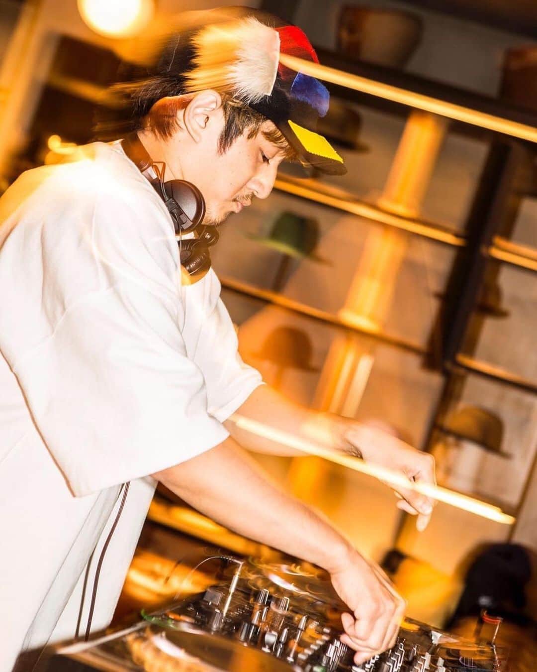 George のインスタグラム：「🎛💿🎛 DJ @ VOGUE FASHION'S NIGHT OUT 2019 #FNO」