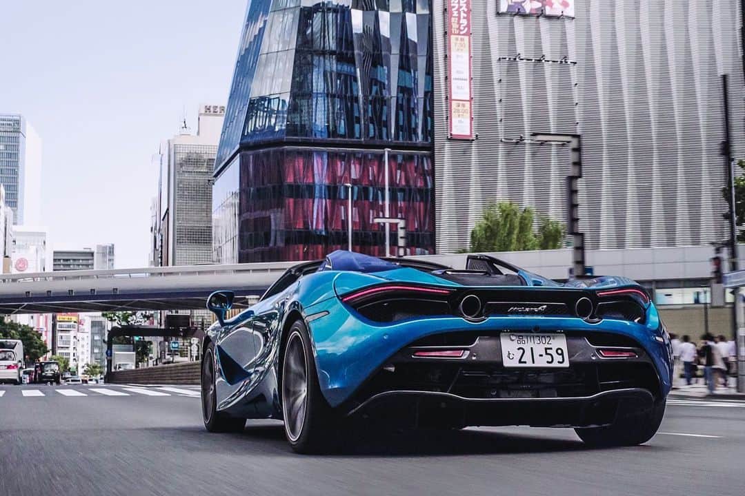 McLaren Automotiveさんのインスタグラム写真 - (McLaren AutomotiveInstagram)「Tokyo; It’s a city with infinite possibilities much like the 720S Spider. A full throttle supercar… with a retractable roof. Perfect for urban exploration. Thanks to Japanese title Genroq Web for these incredible images.」9月16日 20時51分 - mclarenauto