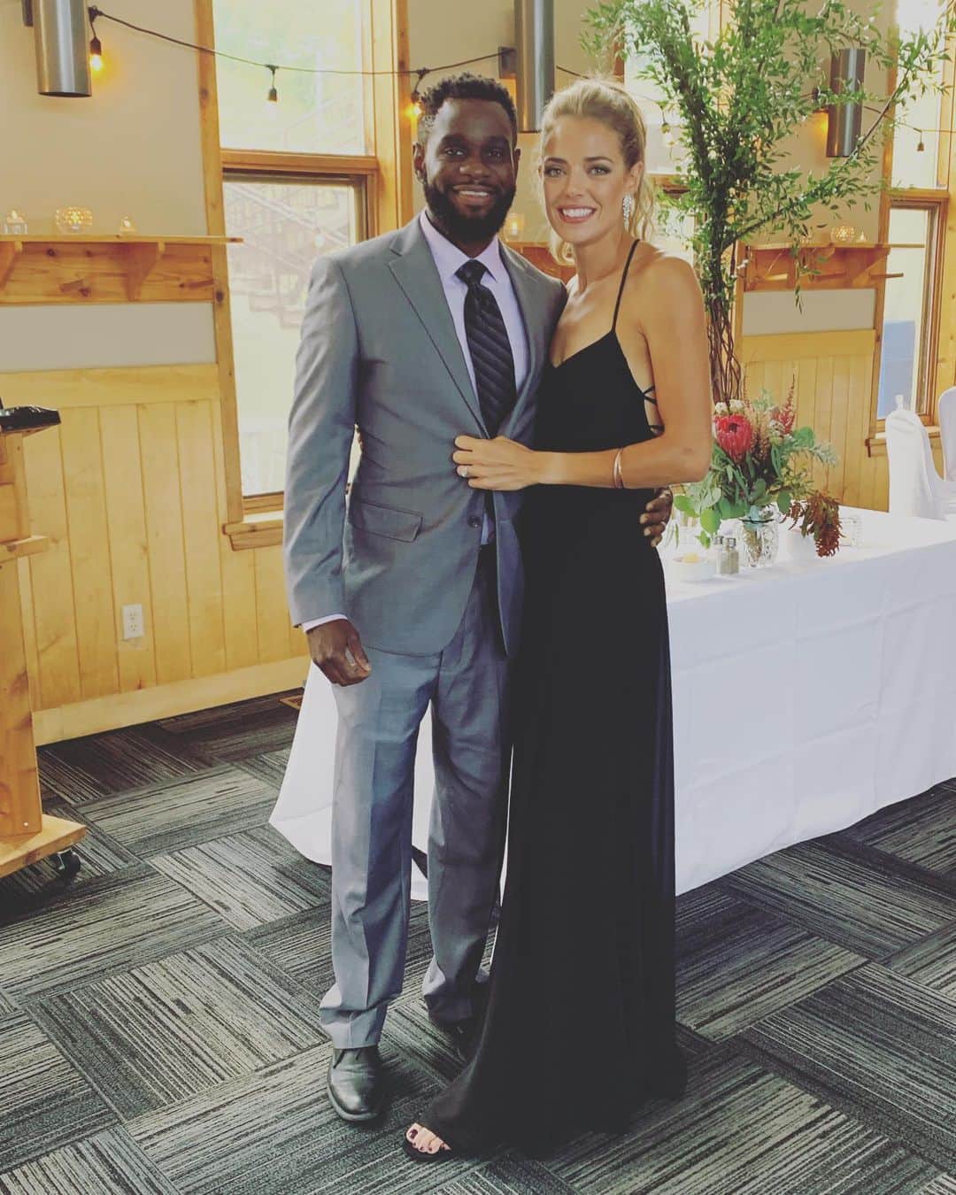 メリッサ・ビショップのインスタグラム：「What a perfect weekend full of love, celebrating Jenny & D’Arcy. Let’s do it again next year #jennybonezjonez」