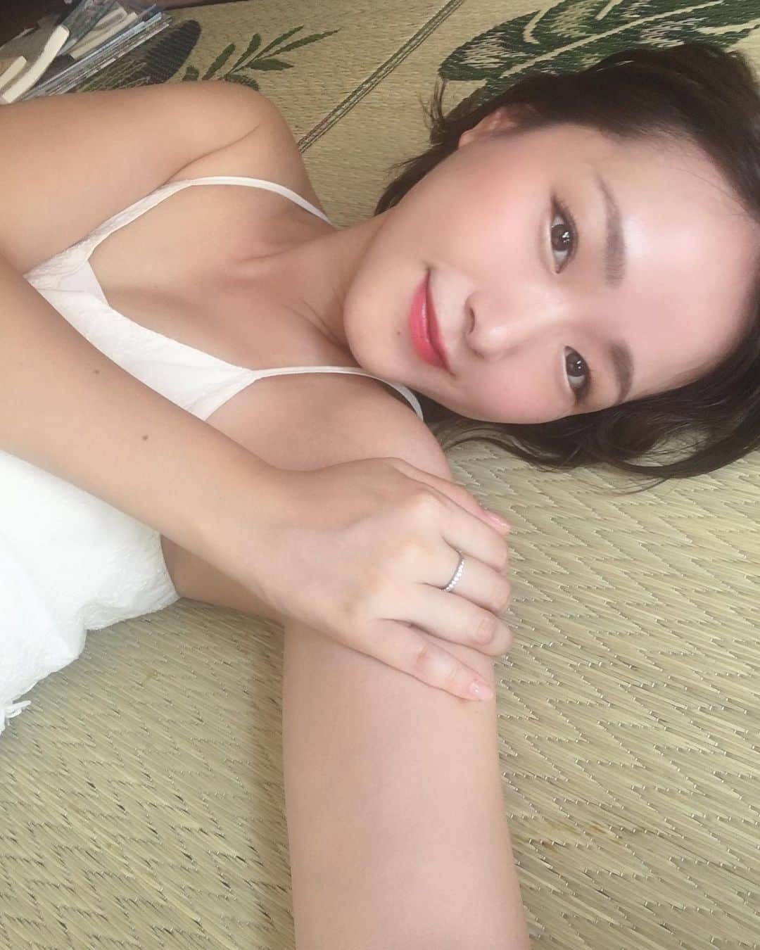 上妻未来さんのインスタグラム写真 - (上妻未来Instagram)「東京戻ってきますたー 人おおいですなー 明日はお仕事&オーディション🙌 がんばるでー🤗🌴 ・ ・ #種子島 #種子島宇宙センター #海 #絶景 #島旅 #鹿児島 #ロケット #火縄銃  #tanegashima #kagoshima #japantravel #japanlife #ig_japan #photojapan #photo_jpn」9月16日 21時41分 - kozuma.m