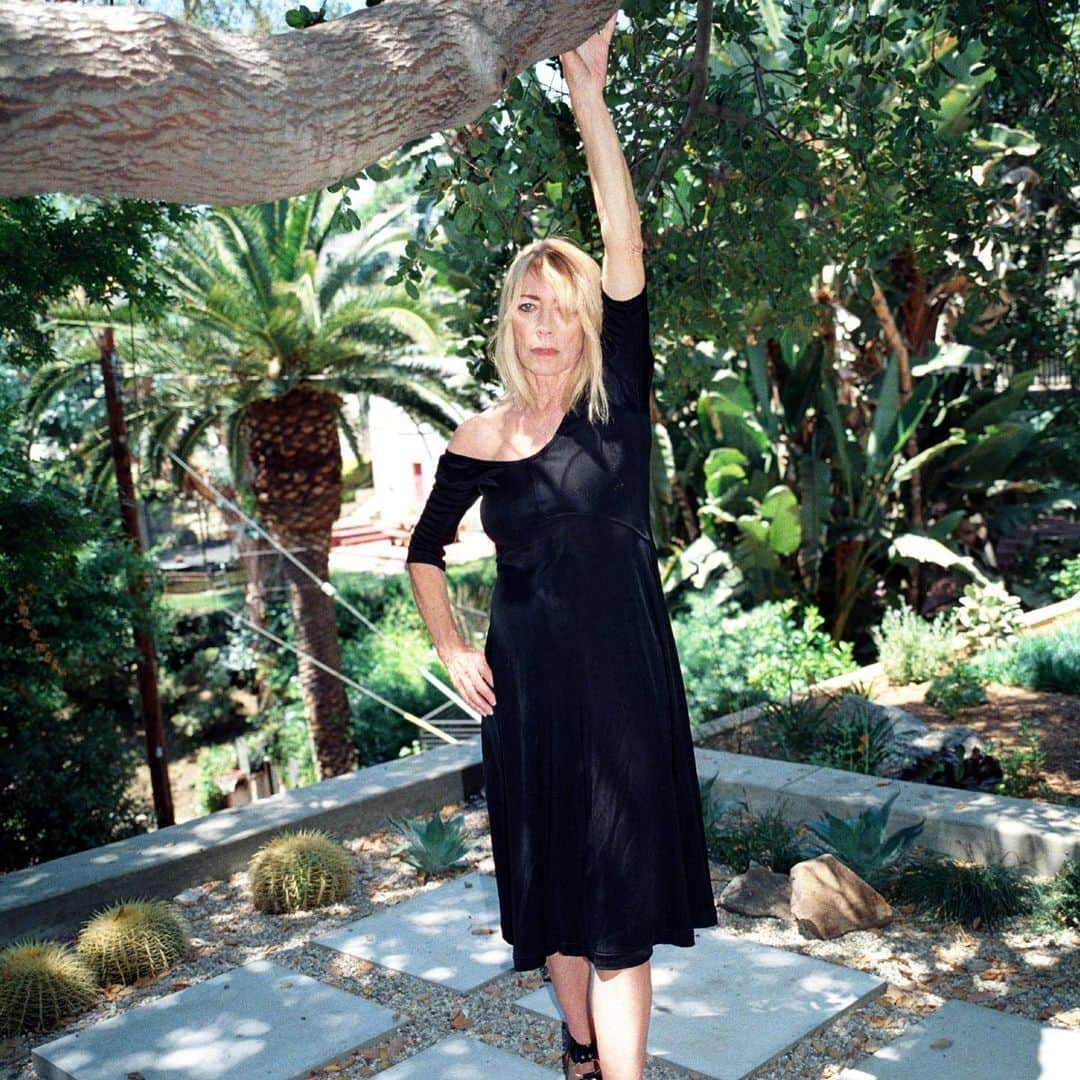 New York Times Fashionさんのインスタグラム写真 - (New York Times FashionInstagram)「Kim Gordon was a New York icon who helped found Sonic Youth. Now, she has a new life in Los Angeles, far from the spotlight and her life as downtown rock star: “I’ve moved on,” @kimletgordon said. Photographs by @sandycandykim」9月16日 21時51分 - nytstyle
