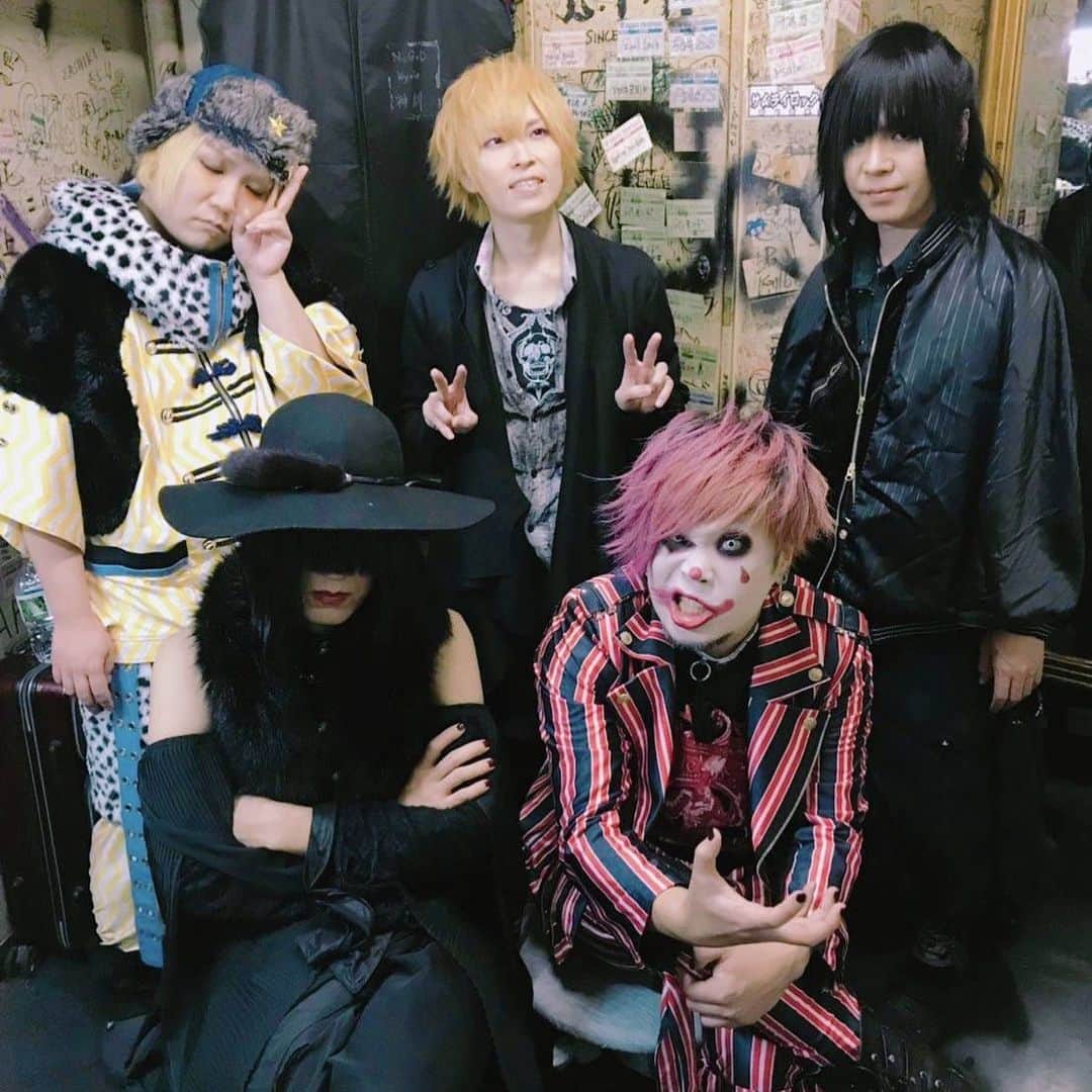 Kyrieのインスタグラム：「神劇ノ宴第二幕、本八幡公演でした。有難う。  ブレーカーのDmとSm撮り忘れたな。 という事で昨日と同じ構図。」