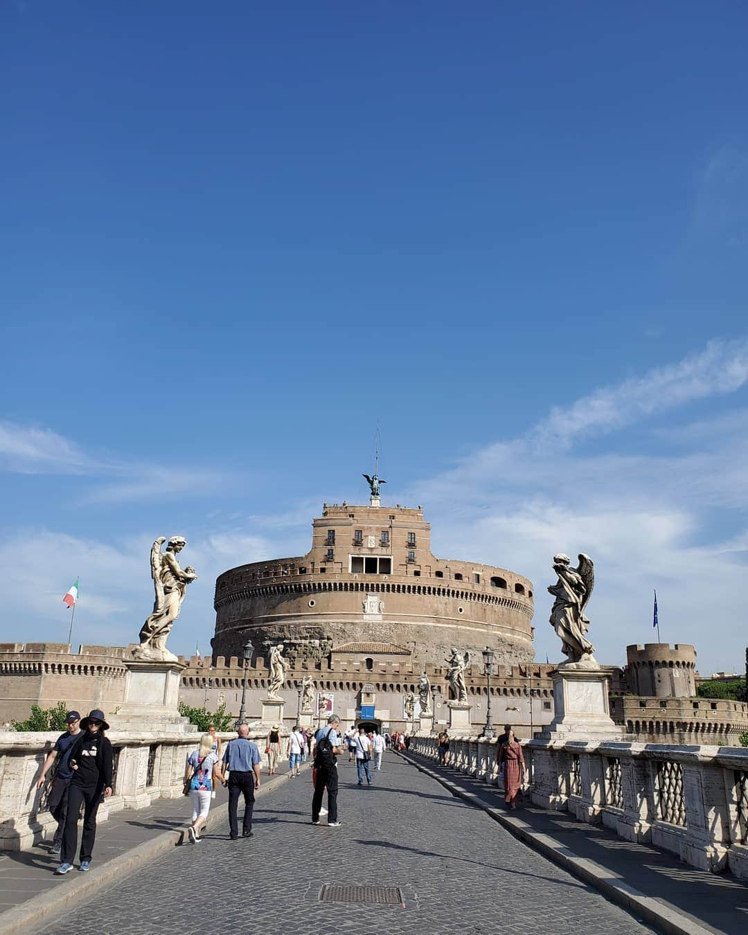 kokiさんのインスタグラム写真 - (kokiInstagram)「I visited the Castel Sant'Angelo and saw the Bvlgari heritage collection! The history really amazed me and the jewels were breathtaking💓  @bulgariofficial  @galaxymobilejp  #thestorythedream」9月16日 22時05分 - koki