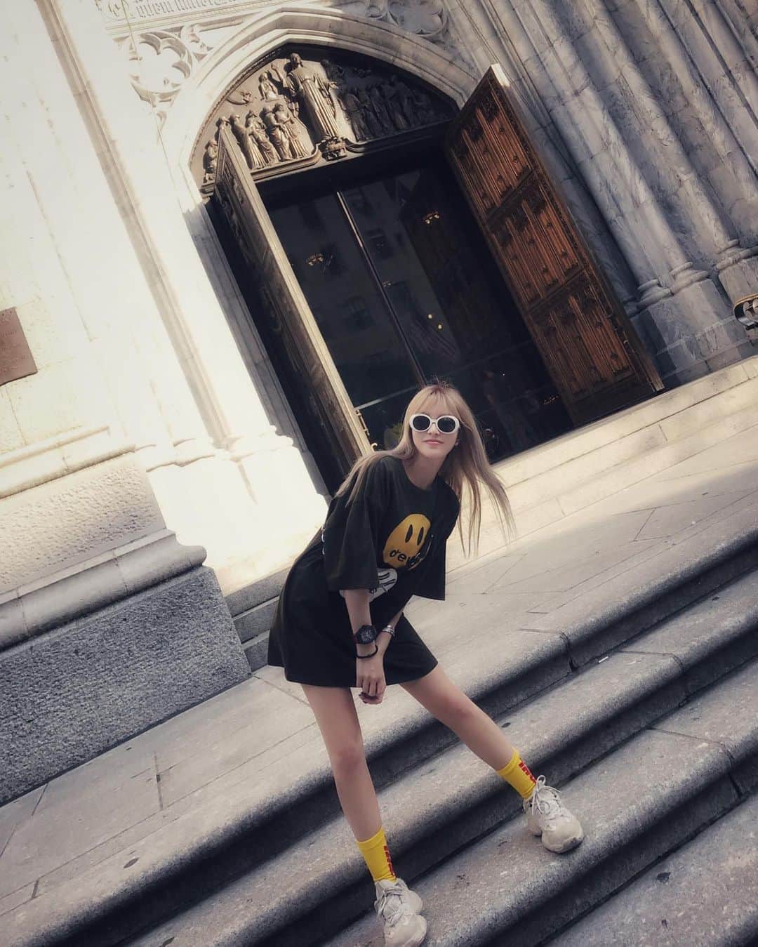 Grace Chowのインスタグラム：「全世界最棒的攝影師的作品 大家來品一品 #drewhouse」