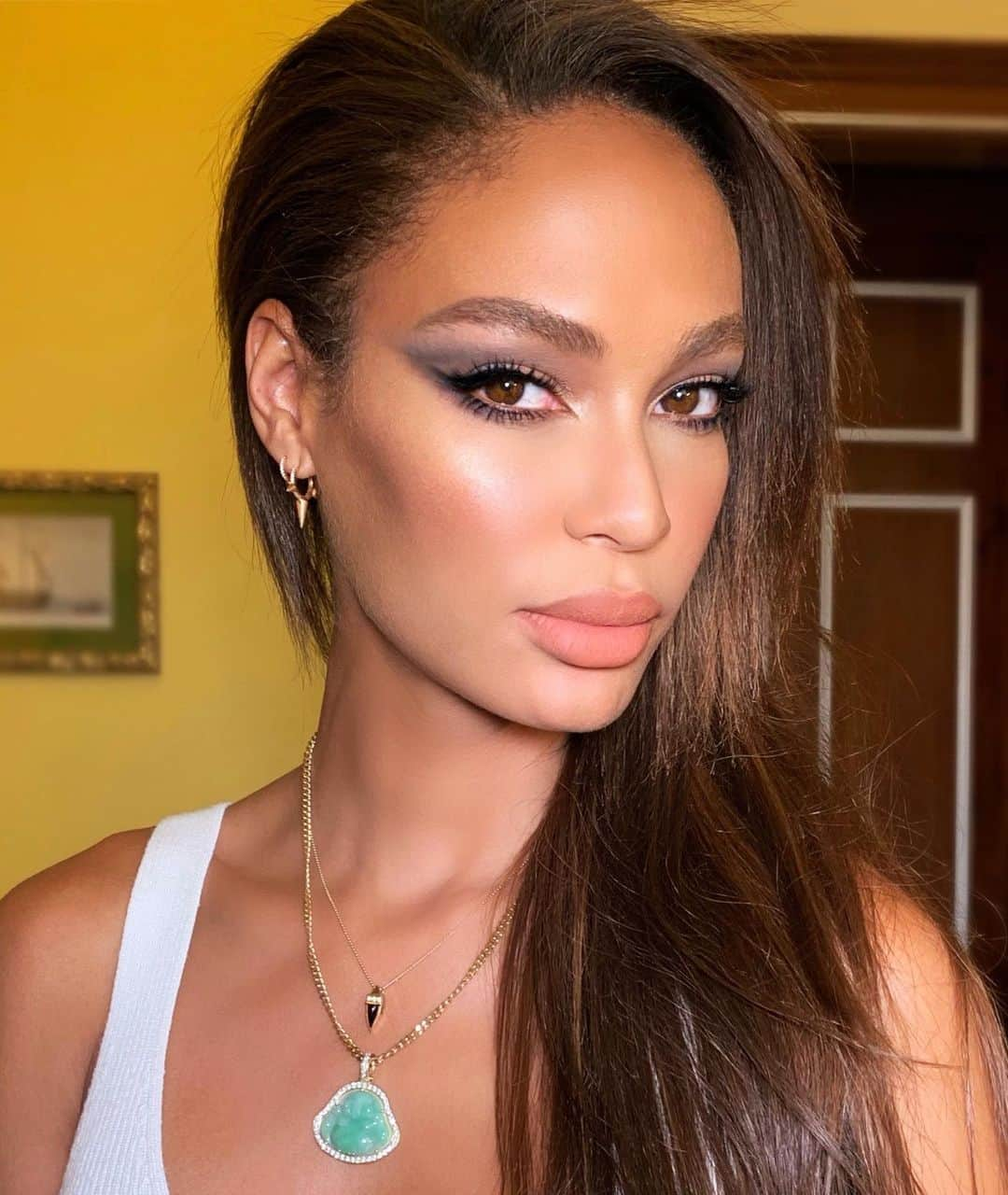 ジョアン・スモールズさんのインスタグラム写真 - (ジョアン・スモールズInstagram)「Morning Sess with @nikki_makeup ☀️」9月16日 22時18分 - joansmalls