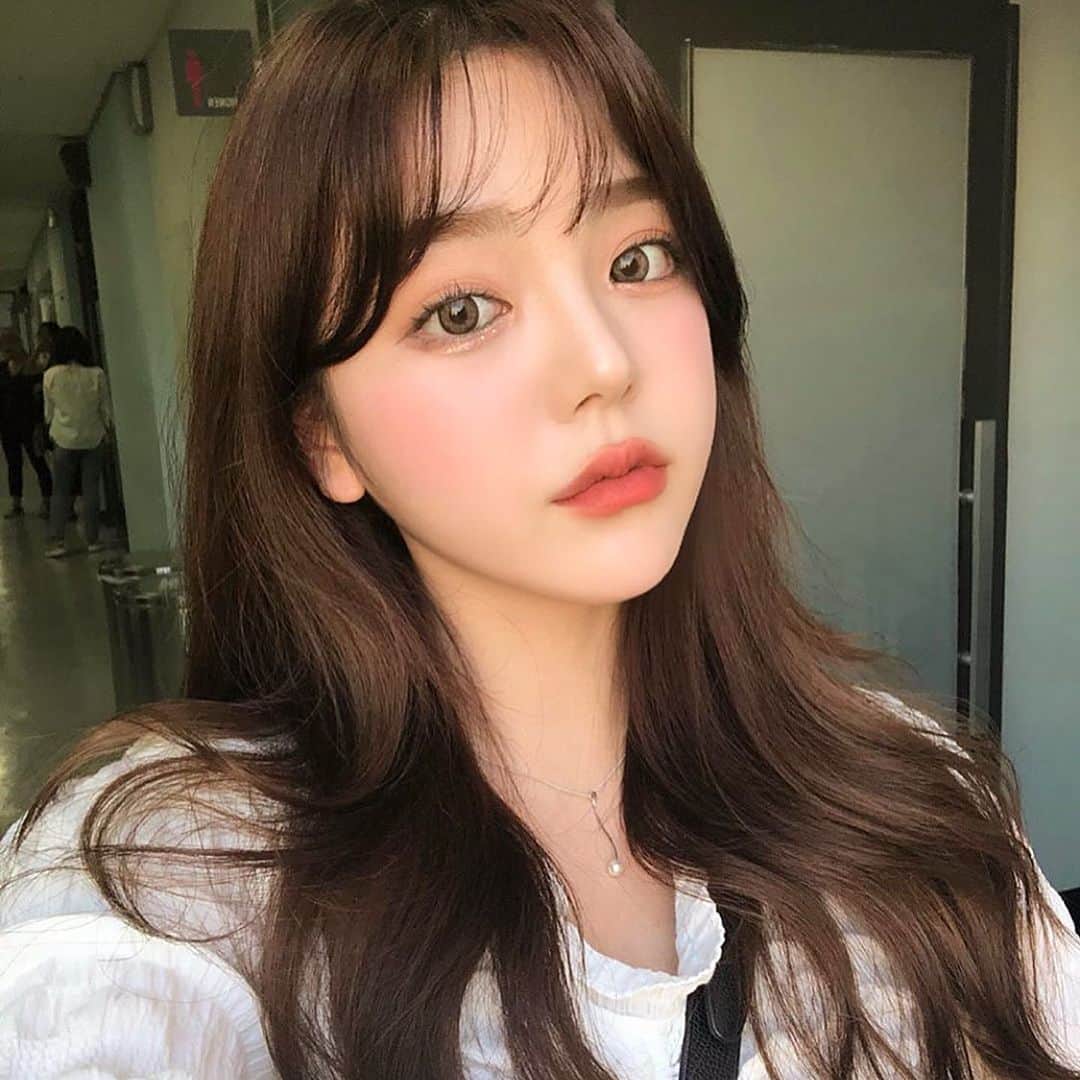 原涼香のインスタグラム：「今日、明日はおやすみです🦋 最新ご予約状況🌼🌼 9/18  18時、18時半 9/19  14時半、15時、18時半 9/20  14時〜19時 9/21  10時、16時半 9/22  10時〜13時 ㅤㅤㅤㅤㅤㅤㅤㅤㅤㅤㅤㅤㅤ ご予約はホットペッパーからお願いします❤︎ ㅤㅤㅤㅤㅤㅤㅤㅤㅤㅤㅤㅤㅤ」