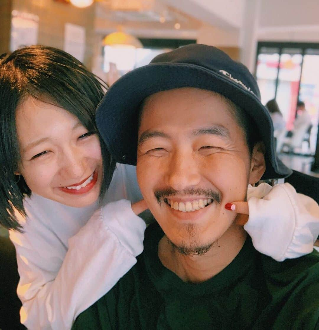 Manitasさんのインスタグラム写真 - (ManitasInstagram)「いつも褒めてくれて一番の味方でいてくれる愛おしい人。 言葉って大切だなぁて思わせてくれる。いつもありがとう👦🏻💕 ポートレート最高。 #世界一優しいほっこりダーリン #SYHD #ポートレート機能にハマってポートレートでばっかり撮ってます楽しいです #今日も一日おつかれやまです」9月16日 23時05分 - manitassssss