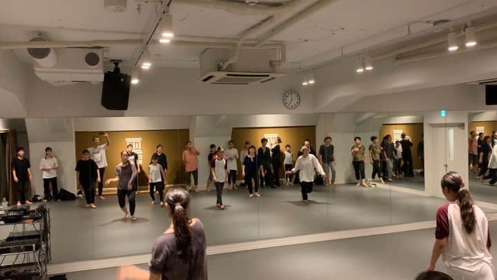 のインスタグラム：「黒須洋嗣 JAZZ CLASS 2019.Sep.16th @danceworks_jpn  @xross  #sirup  #rain #dance #jazzdance #tokyo #japan」