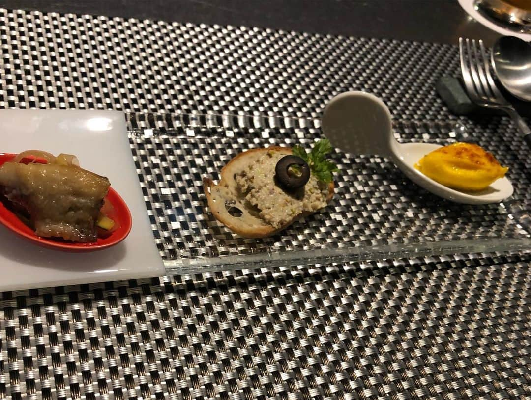 DJ SANCONさんのインスタグラム写真 - (DJ SANCONInstagram)「c teatro シーテアトロ やっと行けました！  recommended restaurant c teatro  I'm the happiest when I'm eating something delicious.  #シーテアトロ  #c_teatro #sushi  #kyotosushi  #kyotodinner #djsancon」9月16日 23時29分 - djsancon