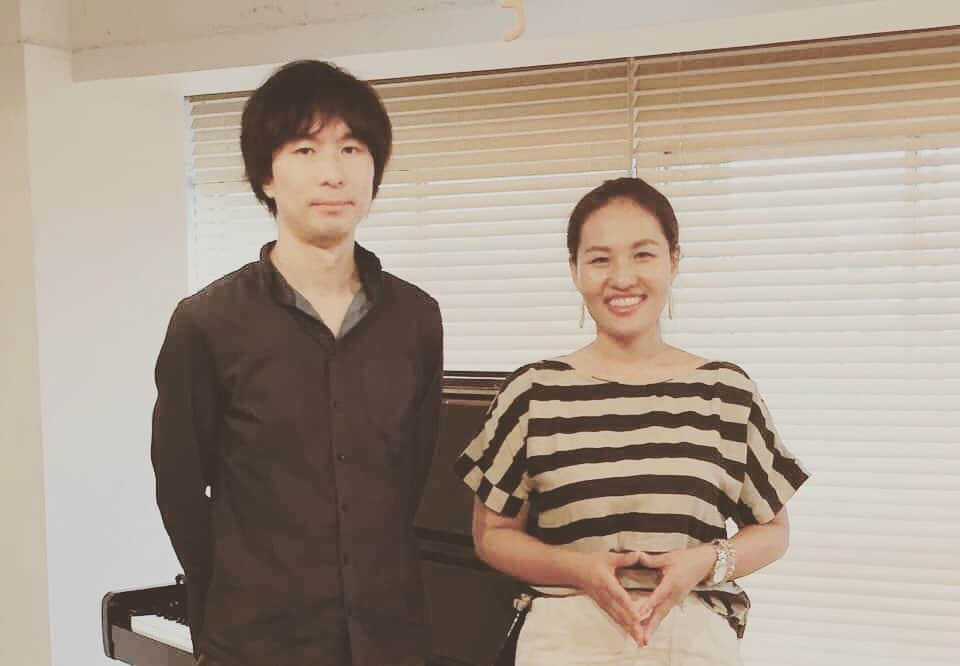 川本睦子さんのインスタグラム写真 - (川本睦子Instagram)「#川本睦子 #佐藤浩一 DUOツアーaire amenoにて終わりました。ただただノンフィルターにお互いの音楽に向き合う、本当に美しく幸せな音楽時間でした。こんなにわたしのすべてを拾ってくれて芸術にしてくれるピアニストと共に長い時間を過ごすことができるなんて、これ以上の幸せは果たして他にあるのだろうか…。今後ともこのデュオは続けていきます。ジャズを超えた、自分たちの音楽を追求していきます。ありがとうございました。」9月16日 23時42分 - muzco