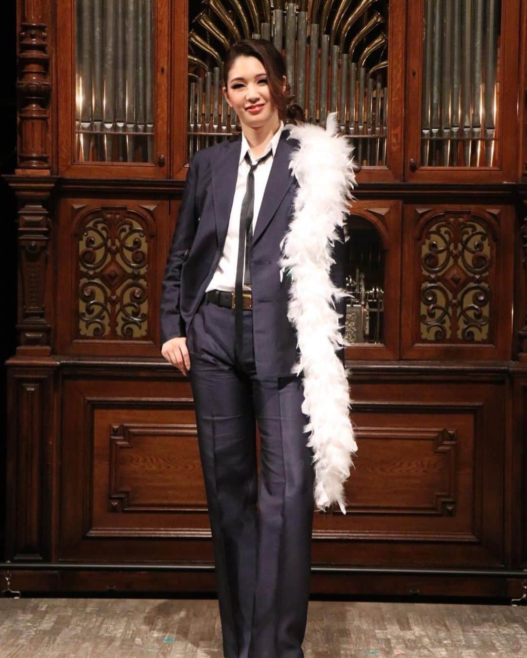 優ひかるのインスタグラム：「お知らせです✨✨✨ 先日のオルゴールの森美術館﻿ ラジオ収録させて頂いておりましたのが…﻿ ﻿ radikoアプリ会員の方々は、﻿ タイムフリー機能でお聞き頂けます✨✨﻿ この機会に是非会員登録して頂けたら嬉しいです😊 ﻿ 「優ひかる・彩花まり　ミニコンサート﻿  IN　河口湖オルゴールの森美術館」﻿ ８日開催のステージの模様を放送します。﻿ 宝塚の劇中歌や﻿  ミュージカルの人気曲などを歌唱。﻿ 同期ならではのトークもお聞き逃しなく！　﻿ ﻿ バタバタと過ごしていましたら﻿ お知らせが遅くなってしまいました。﻿ ﻿ タイムフリー山梨県﻿ 優 ひかるもしくは彩花まり﻿ で検索して頂きましたら出ると思います。﻿ ﻿ ﻿ ぜひお聴きください✨✨﻿ ﻿ #YBSラジオ﻿ #優 ひかる#彩花まり#古屋沙樹﻿ #河口湖オルゴールの森美術館#山梨#コンサート﻿」