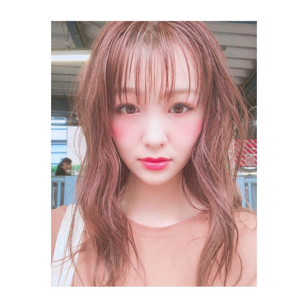 相田瑠菜さんのインスタグラム写真 - (相田瑠菜Instagram)「みんな優しくて震える夜🌃💕✨ 周りに優しい人ばっかりいるなーと 実感したそんな1日でしたヾ(´︶`♡)ﾉ💗 人間関係に恵まれ過ぎてて嬉しいです。 ありがとう🙇‍♂️♪♪ これからもHAPPY人間と仲良くして下さい♡ ✩ ✩ ✩ #藍菜 #舞台 #舞台女優 #気持ち #感謝 #優しい  #大好き #独り言 #一人言 #優しい言葉 #優しい時間 #優しい人 #夜 #考え事 #hairstyle #makeup  #actress #actor #stage #follower #follow4followback #follow4like #heartfull  #liker #likeforlikes #like4likes #likeit #instagood #instagramjapan #japanesegirl」9月17日 0時21分 - _aina_official