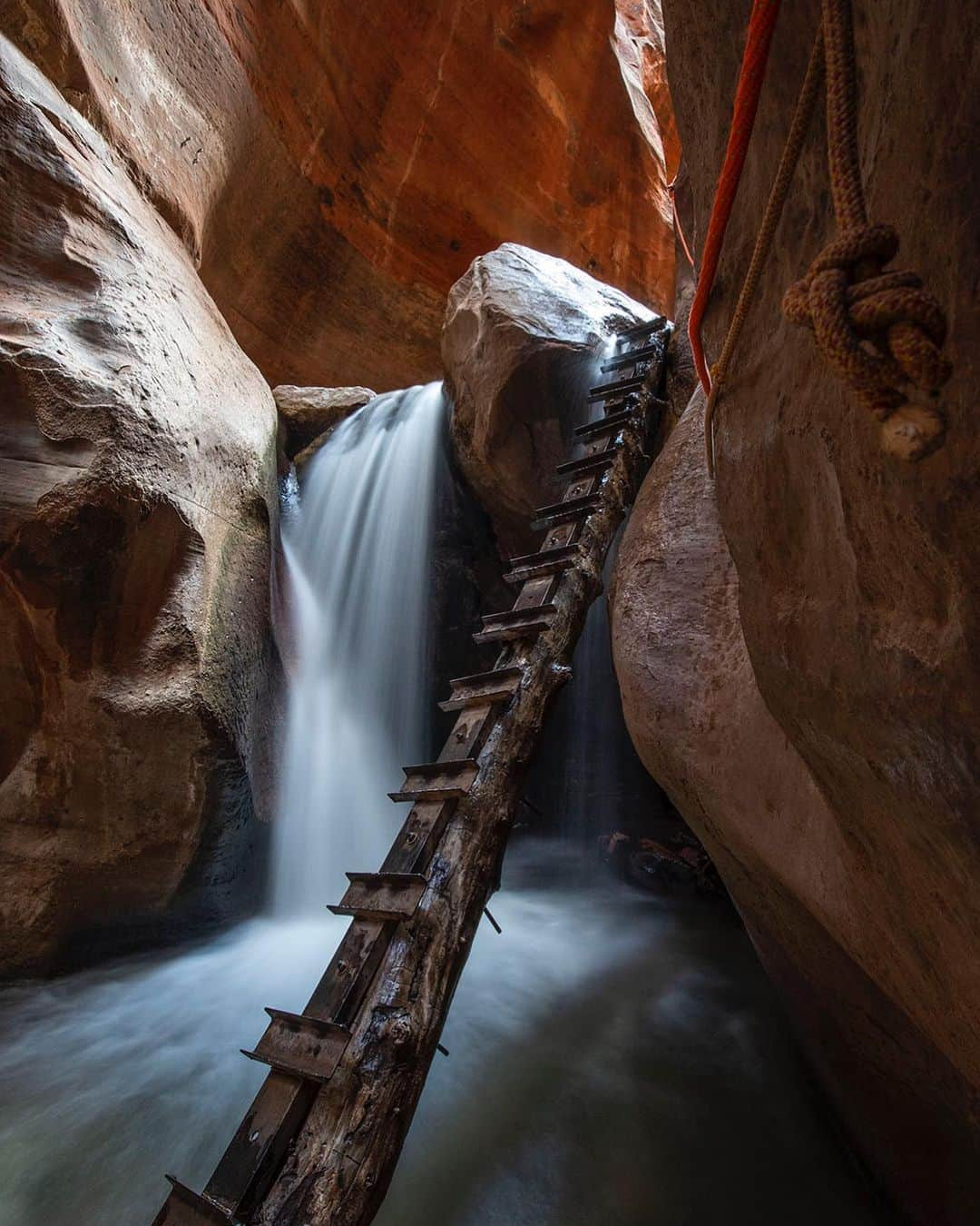 Ricoh Imagingさんのインスタグラム写真 - (Ricoh ImagingInstagram)「Our brand ambassador @kerrickjames5 captured this beautiful cave using his #pentaxkp using the 11-18 lens! #teampentax #ricohimaging」9月17日 0時56分 - ricohpentax