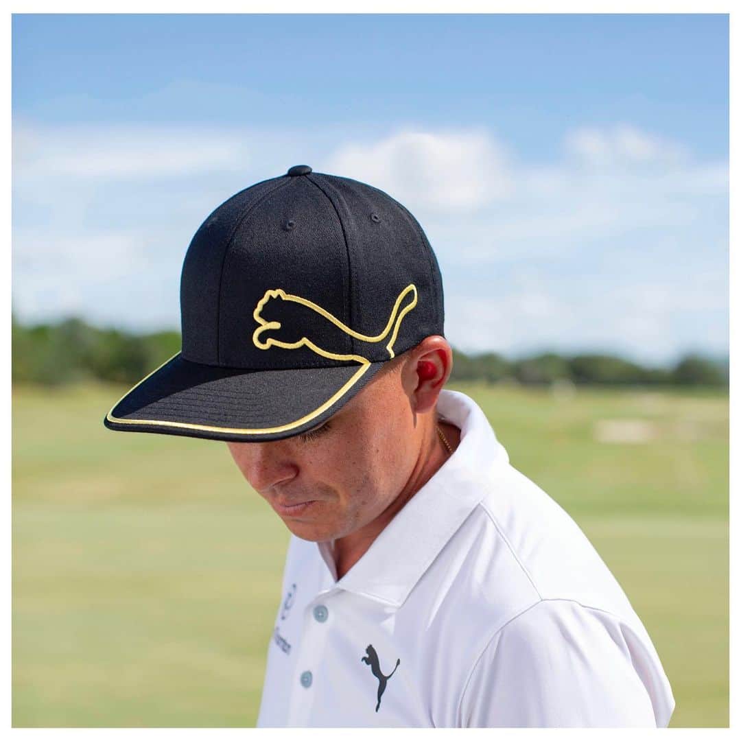 リッキー・ファウラーのインスタグラム：「Today marks 10🙌years since I first signed with @pumagolf and what a great decade it has been...celebrating with some new gear! link in bio」