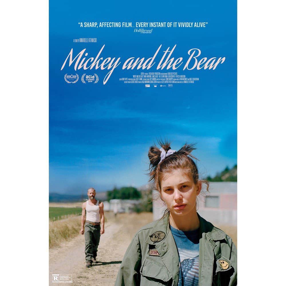 カミ・モローネさんのインスタグラム写真 - (カミ・モローネInstagram)「Poster is out!! Theaters soon @mickeyandthebear」9月17日 1時02分 - camilamorrone