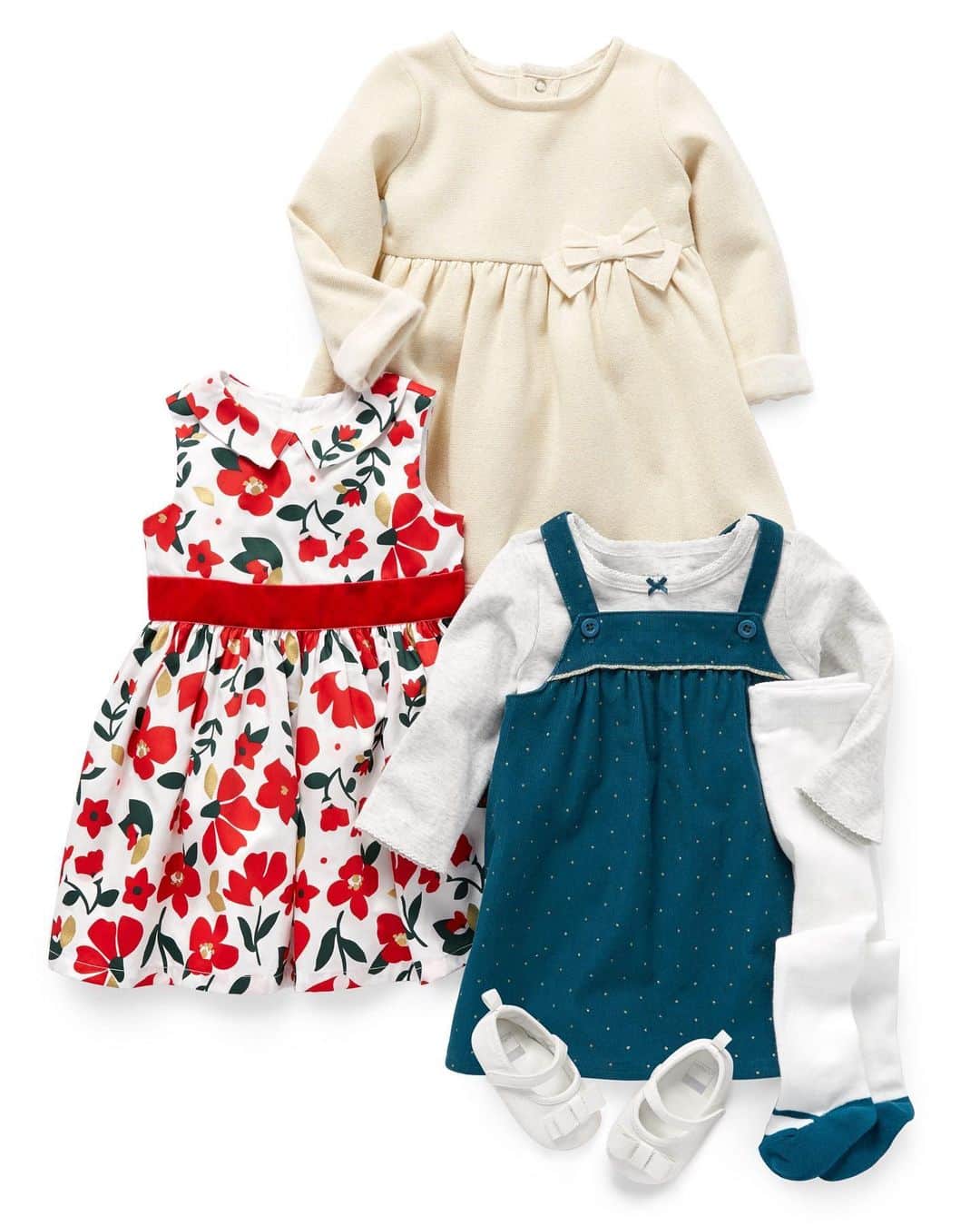 のインスタグラム：「Just like dressing a baby doll. 🥰 Get a holiday head start! 🎄❤️ #newarrivals #holidaydresses #babygirlstyle #lovecarters」