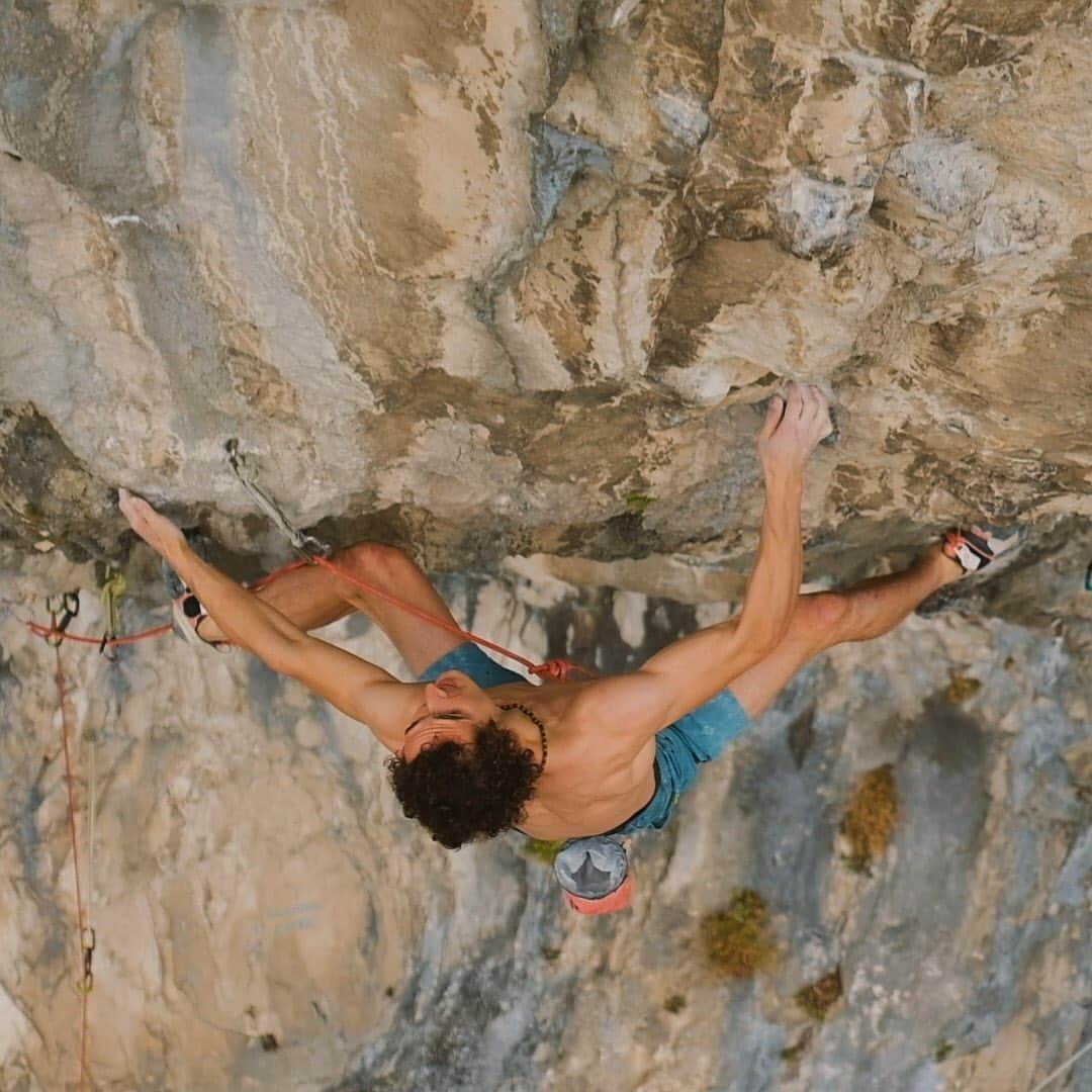 アダム・オンドラさんのインスタグラム写真 - (アダム・オンドラInstagram)「This is my first rock climbing since February. It has been extremely satisfying, bearing in my mind the previous World Championship and frustration from the combined qualification. But not only because of a nice change, but also because we climbed in one of my all-time favourite places in the world.  New #RoadtoTokyo is live on YouTube.  @blackdiamond @montura_official @lasportivagram @gardatrentino @visittrentino @mazagrande @ifsclimbing」9月17日 3時02分 - adam.ondra