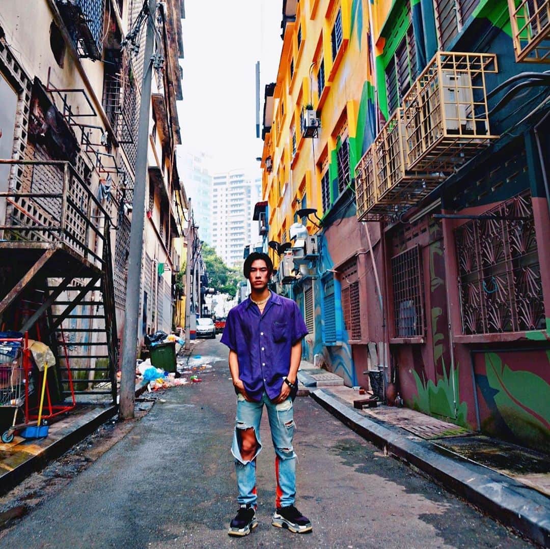 のインスタグラム：「I’m in love with Malaysia🇲🇾😘 I wish I could stay more.... Hope we can come back soon. • • • #BALLISTIKBOYZ #malaysia」