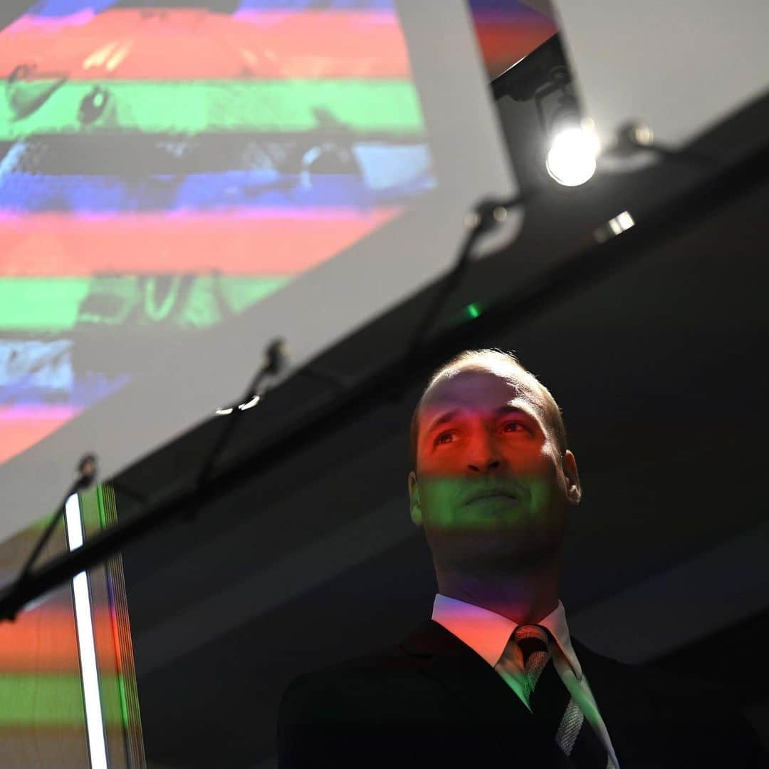 ロイヤル・ファミリーさんのインスタグラム写真 - (ロイヤル・ファミリーInstagram)「Today, The Duke of Cambridge went "Behind the Screens" at BAFTA to open a new exhibition in London. “I have been privileged through my role as President over the last nine years to have experienced first-hand the impact of its work in the UK, the US and Asia, celebrating excellence and nurturing the next generation of talent." - The Duke of Cambridge said.  The new exhibition celebrates the craft and work behind BAFTA-winning and nominated productions and today HRH launched “BAFTA Piccadilly”, a new public exhibition space and café. The Duke also attended a reception where he met scholars who have taken part in BAFTA’s ‘Prince William Scholarships in Film, Games and Television’ programme.  The Royal Family has long been associated with the BAFTA Academy and The Duke of Edinburgh served as BAFTA’s first President in 1959.  Find out more on @kensingtonroyal!」9月17日 5時47分 - theroyalfamily