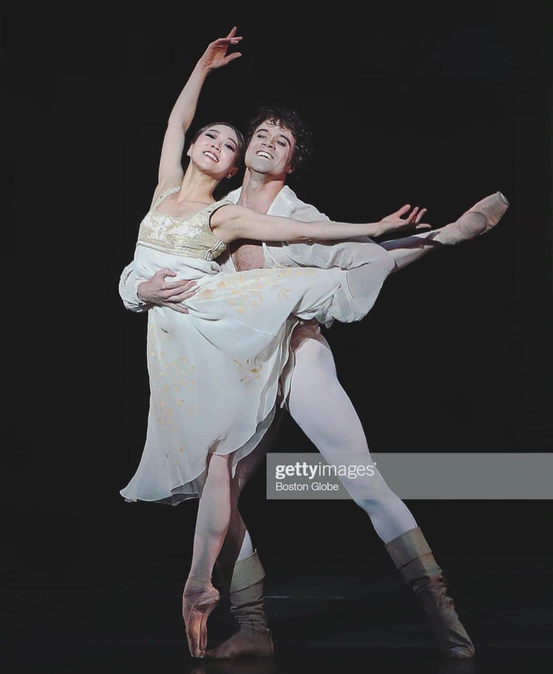 倉永美沙さんのインスタグラム写真 - (倉永美沙Instagram)「Back to working on Romeo and Juliet this week! Photo is from Boston with @paulo_arrais1987 in 2018 in John Cranko’s 今週からまたロミオとジュリエットのリハーサル開始です。#ballet #ballerina #ballerinalife #happy #happiness #dance #art #幸せ #バレエ #バレリーナ #rehearsal #travellife #work #romeoandjuliet #johncranko」9月17日 6時59分 - misakuranaga