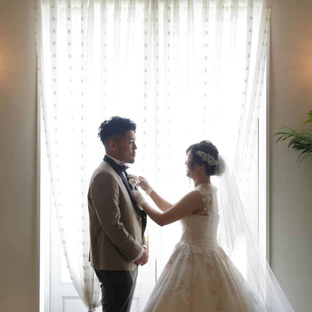 アートグレイスウエディングコースト大阪さんのインスタグラム写真 - (アートグレイスウエディングコースト大阪Instagram)「. . しあわせ。💍 . . . 皆さま、ぜひ挙式レポ投稿してくださいね💐✨ . 皆さまの素敵な想い、お待ちしております♪ . #プレ花嫁 #結婚 #花嫁 #BB花嫁 #アートグレイス大阪 #アートグレイスウェディングコースト #ウェディングドレス #ナチュラルウェディング #ウェディング #2019年夏婚 #2019年秋婚 #日本中のプレ花嫁さんと繋がりたい #ドライフラワー #マイレポ #チャペル #結婚式準備 #ブライダル #ブライダルヘア #ウェディングフォト #全国のプレ花嫁さんと繋がりたい #卒花 #卒花嫁 #結婚式 #ゲストハウス #ゲストハウスウェディング」9月17日 14時05分 - art_grace_wedding_coast
