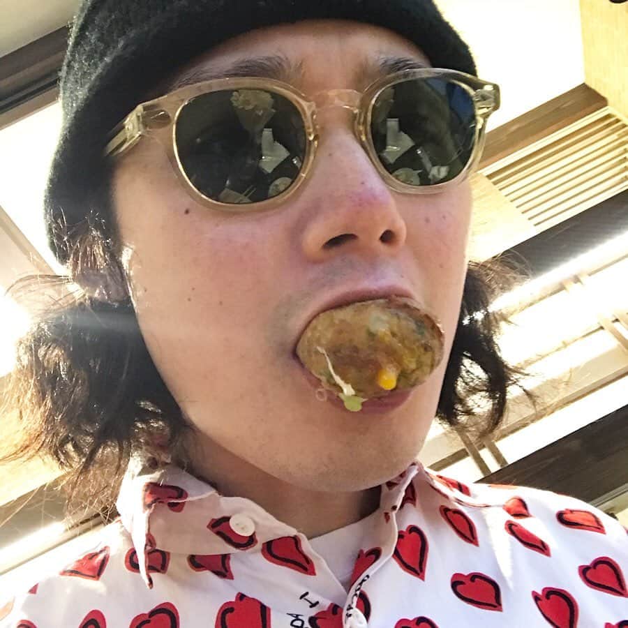 のインスタグラム：「#銀だこ #たこ焼き #タコ焼き #🐙 #🔥 #🤤」