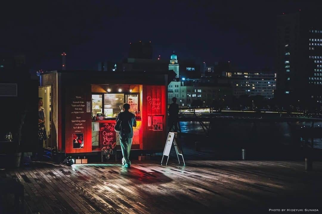 東京カメラ部 横浜分室さんのインスタグラム写真 - (東京カメラ部 横浜分室Instagram)「Photo by @snatcchi⠀ 「大さん橋」⠀ https://www.instagram.com/p/B2BunfoAmbm/⠀ .⠀ いいね！＆コメント大歓迎！⠀ ※投稿に関するご注意・ポリシーは東京カメラ部に準じます。詳しくは下記をご覧ください。⠀ http://app.minpos.com/fb/willvii/camera_jpn/static/guideline⠀ .⠀ #みなとみらい線フォト散歩 #みなとみらい線フォトさんぽ #みなとみらい線 #横浜 #新高島 #みなとみらい #馬車道 #日本大通り #元町中華街 #yokohama #東京カメラ部 #Japan #photo #写真 #日本⠀ Follow: @TCC.Yokohama」9月17日 11時00分 - tcc.yokohama