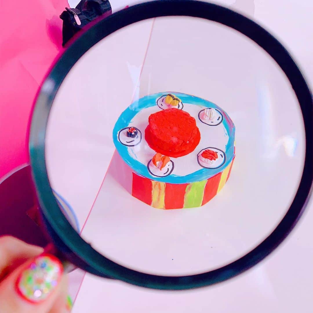 のインスタグラム：「🍣🦒🔍 #YTNextUp @youtube」
