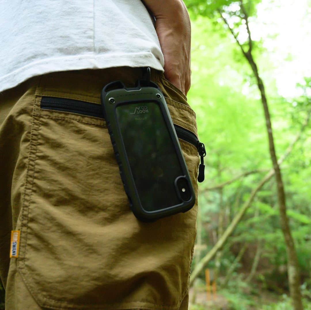 ROOT CO. Designed in HAKONE.さんのインスタグラム写真 - (ROOT CO. Designed in HAKONE.Instagram)「. Relaxing in nature. ・ #root_co #rootco #shockresistcaseplushold #iphonecase #milspec #magreel360 #carabiner #outdoor #outdoors #outdoorphotography #outdoorbrand #outdoordesign #outdoorgear #camp #camping #campgear #lifestyle #outdoorstyle #campstyle #gripswany #iphoneケース #ミルスペック #カラビナ #アウトドア #アウトドアギア #キャンプ #キャンプギア #ライフスタイル #アウトドアスタイル #キャンプスタイル」9月17日 11時41分 - root_co_official