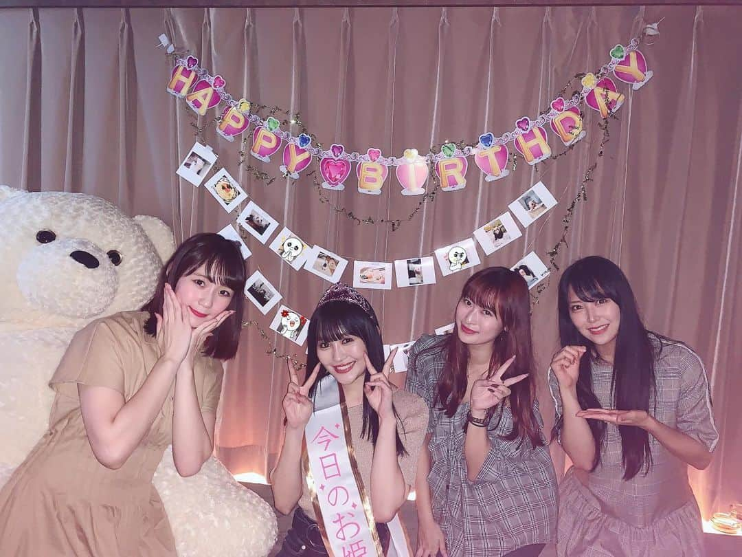 川上礼奈さんのインスタグラム写真 - (川上礼奈Instagram)「. 大好きなみんながお祝いしてくれたよ〜🥺💕🎂 まだまだお誕生日投稿続きそうです、、、😶💕」9月17日 11時45分 - kawakami_rena