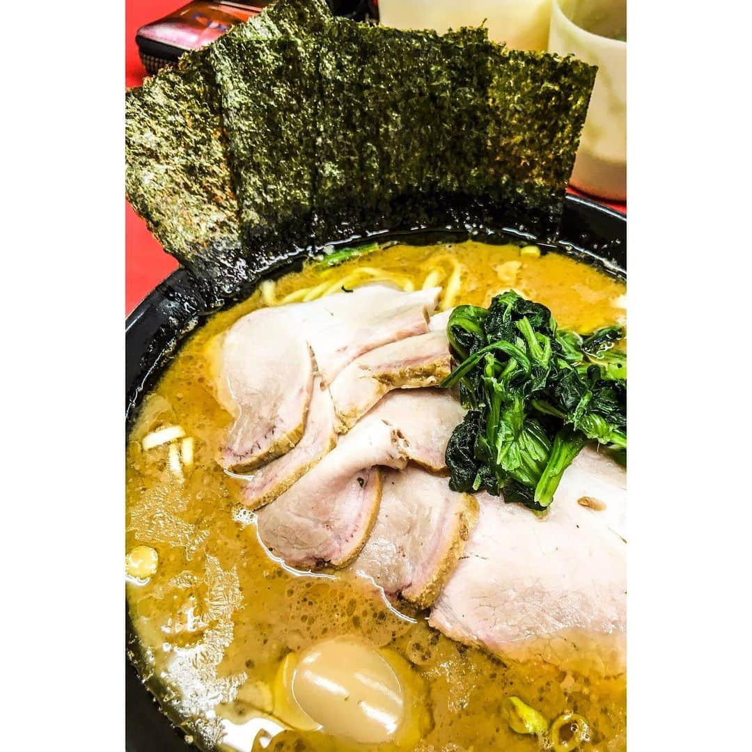 青木カズローさんのインスタグラム写真 - (青木カズローInstagram)「2019.09.16 Yokohama #らーめん #ramen #杉田家 #家系ラーメン」9月17日 11時47分 - cazrowaoki