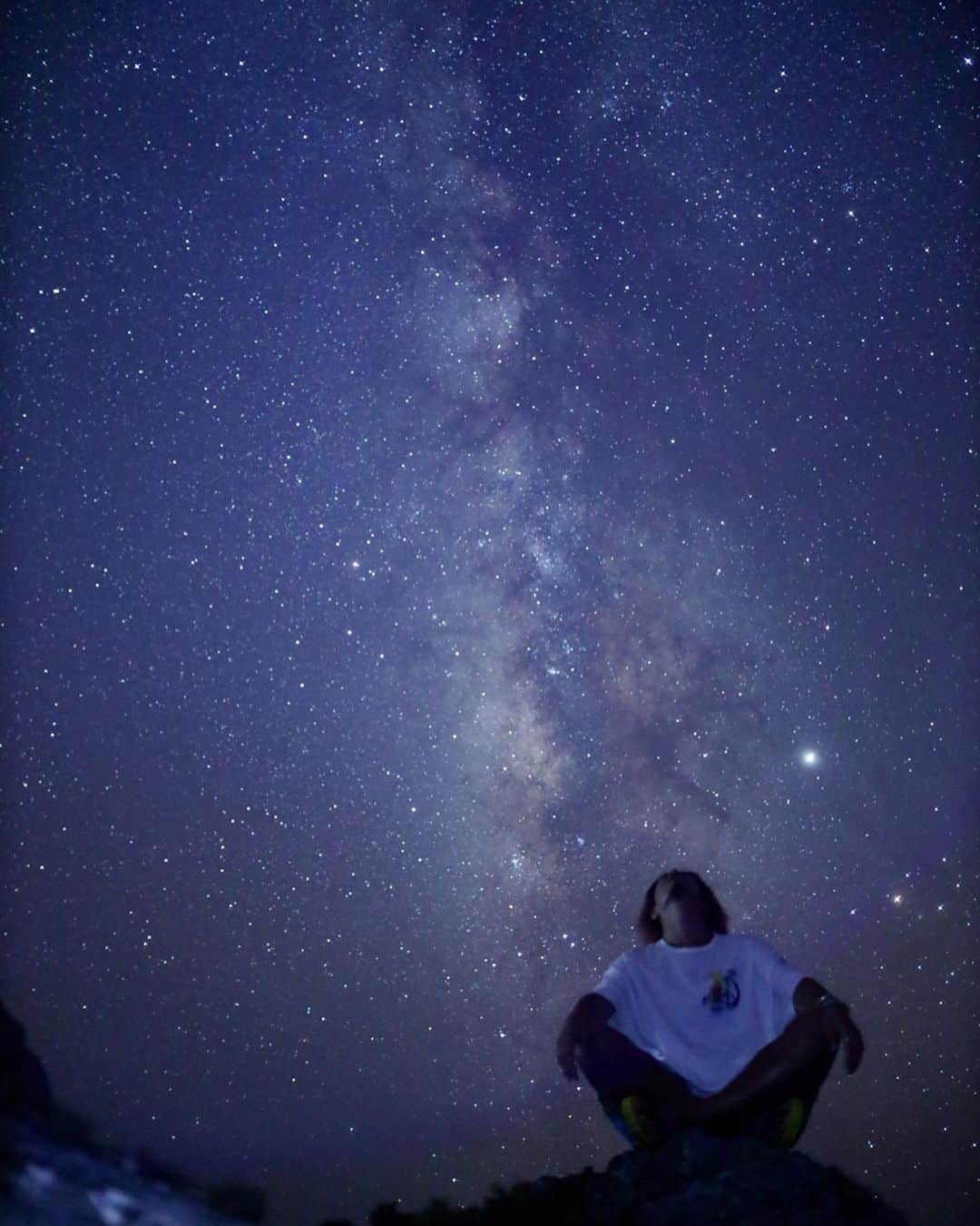 高木琢也さんのインスタグラム写真 - (高木琢也Instagram)「天の川ハンパねえーー🤩⭐️ #星だらけ #星空 #天の川 📸 @ryumar17  #キャプテンの隠し場所」9月17日 21時44分 - takagi_ocean