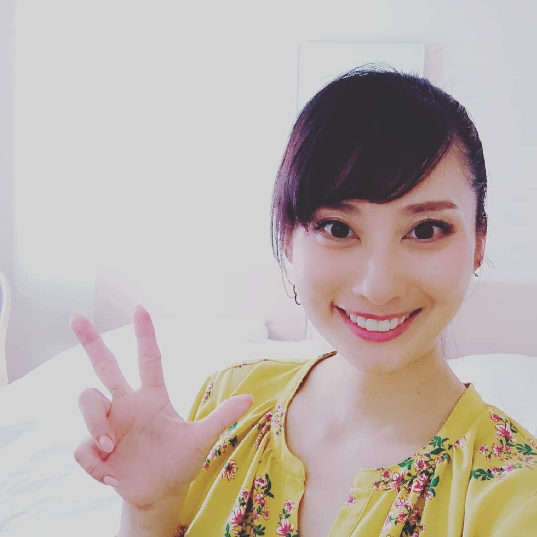 花瀬めぐみさんのインスタグラム写真 - (花瀬めぐみInstagram)「今日は接客研修から収録、オーディション。 帰ってきたら夫が既に子供を寝かしつけてたので、有難くpc開いて雑務をやります。 ほんとにお願い。1日40時間欲しい。  そして眠い。 明日は保育参観だー。  #24時間戦えますか #やることいっぱい」9月17日 22時42分 - megumi_hanase