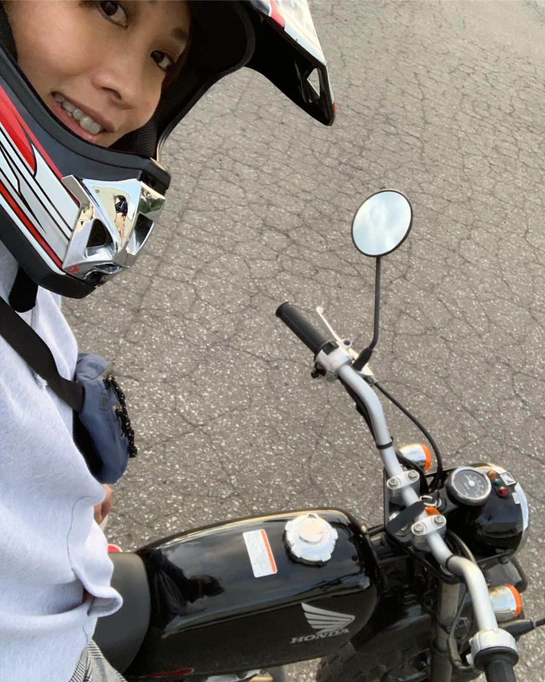 藤森由香さんのインスタグラム写真 - (藤森由香Instagram)「We went to Aomori spring with Burton crew for shooting and golf. I had never golf on the field. It took ages to finish half of 18. 😂 I wanted to be there in winter. But I couldn’t make it so it was my first visit. But I’ll be there next winter ! The hotel’s meal was just AMAZING😍I definitely ate too much and gained weight.  @aomorispring 青森スプリングへBurtonのメンバーで行ってきました。 冬に行ってみたかったけどタイミングが合わず行けなかったので、今回初めて訪れました。ホテルは朝も夜もご飯が本当に美味しくて食べすぎました🥺 冬は絶対スノーボードをしに行くぞ‼️ Thank you @edan__park for having us🙏」9月17日 16時16分 - yukafujiforest