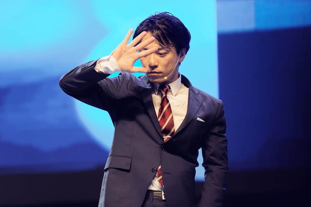 森澤祐介のインスタグラム：「. #nipponhakubangkok2019#worldorder #thailand#bangkok #dance#performance#suits#summer 📷→@liki_liquid」