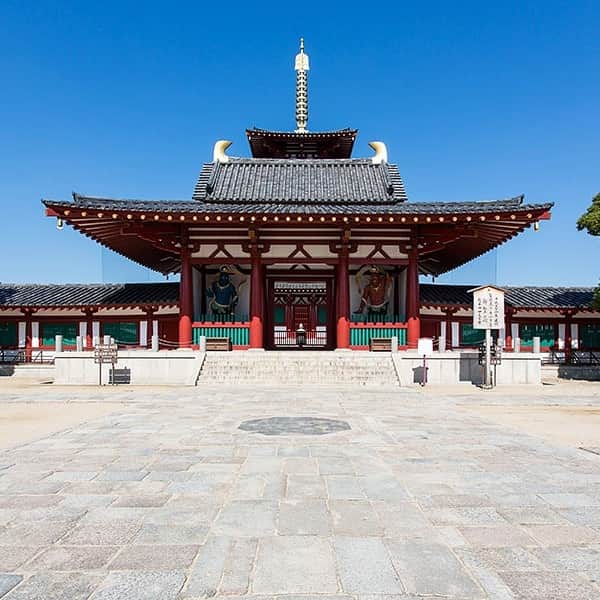 ホテルモントレグループさんのインスタグラム写真 - (ホテルモントレグループInstagram)「秋晴れに映える大阪・四天王寺。大阪には4つのモントレ、さてどのモントレに泊まってお出かけしますか！？ . The Shitennoji Temple in Osaka. Must see the beautiful pagoda! Let's get there from Monterey Hotels in Osaka! . #shitennojitemple #shitennoji #osaka #pagoda #visitjapan #japan_of_insta #hotelmonterey #hotelmontereyosaka #hotelmontereylasoeurosaka #hotelmontereylefrereosaka #hotelmontereygrasmereoska #osakasightseeing #四天王寺 #大阪 #大阪観光 #ホテルモントレ大阪 #ホテルモントレラスール大阪 #ホテルモントレルフレール大阪 #ホテルモントレグラスミア大阪 #観光」9月17日 17時09分 - hotelmonterey