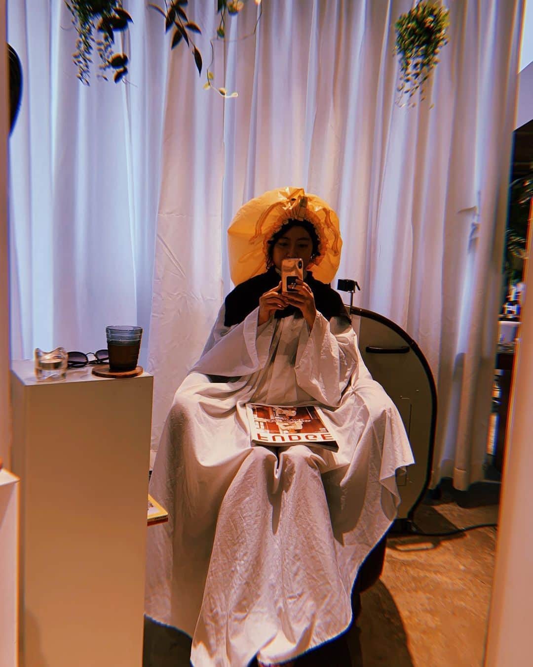 瀧本美織のインスタグラム：「美容室の🌻🌻🌻 #sunflower」