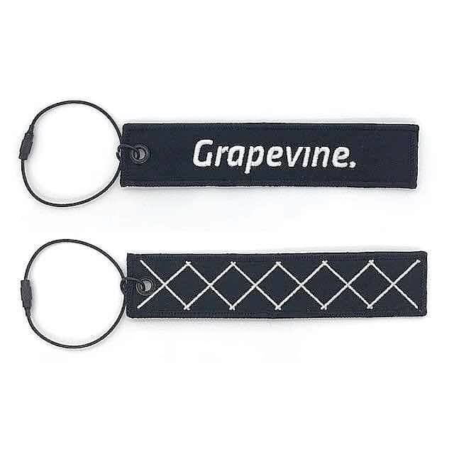 GRAPEVINEさんのインスタグラム写真 - (GRAPEVINEInstagram)「GRAPEVINE FALL TOUR OFFICIAL MERCH.﻿ 8月のイベントから販売していた商品に加えて新商品も多数入荷します。ぜひ会場でお手にとってご覧ください。﻿ ﻿ T-SHIRT（col:BLK/WHITE size:S/M/L）﻿ price:¥3200﻿ ﻿ MINI TOTE BAG﻿ price:¥3500﻿ ﻿ BLANKET﻿ price:¥2500﻿ ﻿ MUG　﻿ price:¥1500﻿ ﻿ FACE TOWEL﻿ price:¥1500﻿ ﻿ FLIGHT TAG﻿ price:¥1300」9月17日 17時48分 - news_grapevine