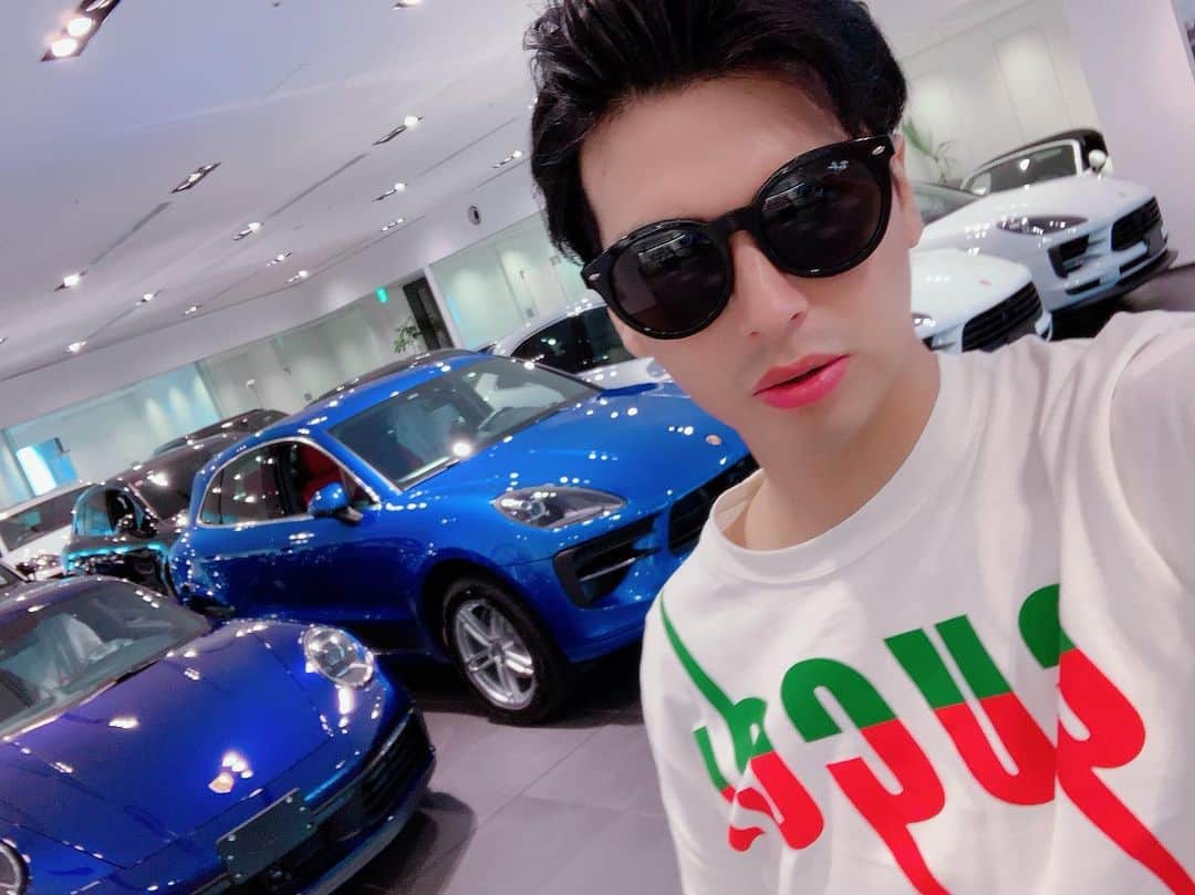 アレクサンダーさんのインスタグラム写真 - (アレクサンダーInstagram)「いいじゃん いいじゃん  #porsche  #carros」9月17日 17時58分 - alexanderfriends