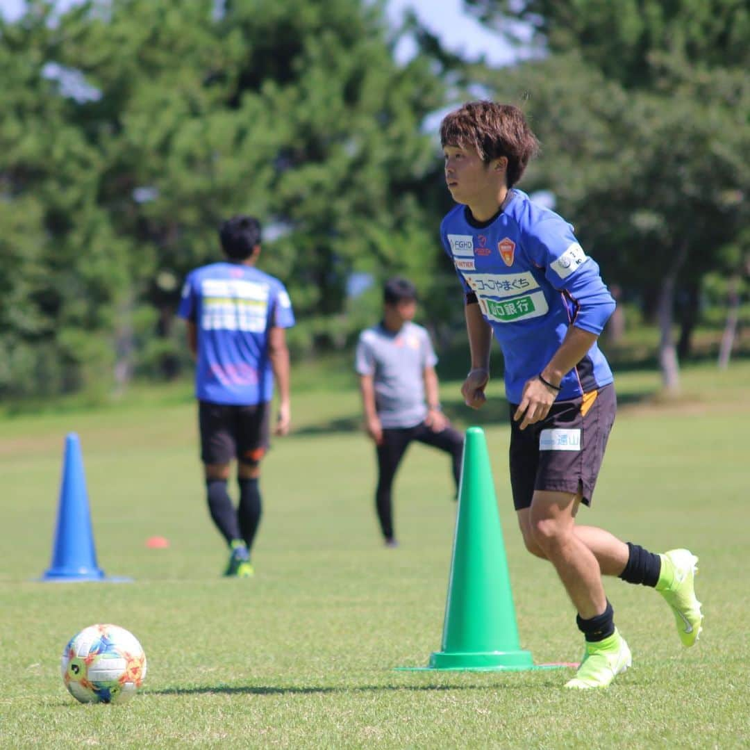 レノファ山口FCさんのインスタグラム写真 - (レノファ山口FCInstagram)「9月17日 トレーニング 今シーズンも残り10試合。 最後まで全力で走りきる。  #renofa #レノファ山口」9月17日 18時16分 - renofa_yamaguchi