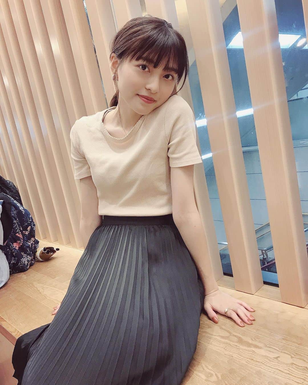 斉藤瑞季のインスタグラム：「トップス、安いし可愛いので大人買い  #zara #gu #beige #black  #ピンクベージュ  #ベージュコーデ」