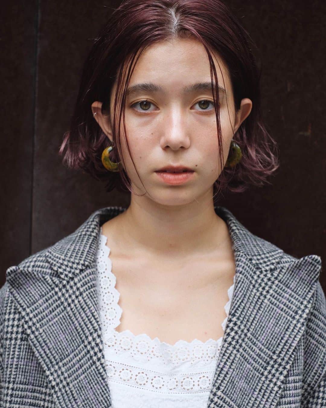 のインスタグラム：「耳にかけたときのバランス◎ 🍇やっぱりセンターパートが好き」