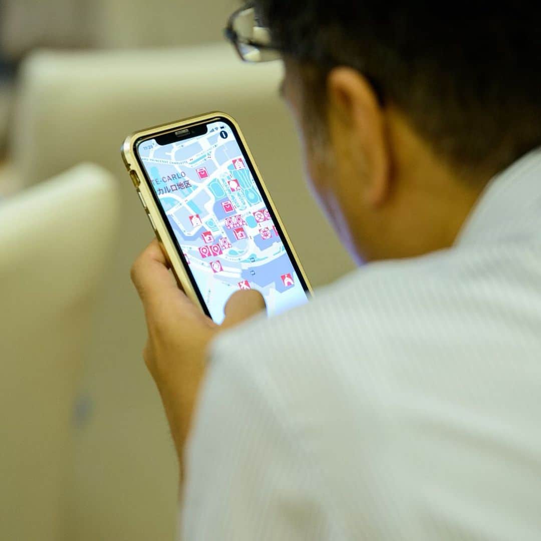 Candlewick Co., Ltd.さんのインスタグラム写真 - (Candlewick Co., Ltd.Instagram)「At our Monaco Roadshow, we announced the launch of a new Monaco Map and Guide in Japanese, created specifically for the Japanese market. . . In order to be green, the map is available as a digital app for free download in the Apple Store and Google Play Store. It was a long project but we are excited to have created this new resource for travelers to Monaco!! 🗺 . . モナコのロードショーで「モナコ旅地図&ガイド」をローンチしました！🇲🇨 こちらのアプリはスクラッチから日本のマーケット向けに作成いたしました。 ぜひご確認ください！ アップルストアー、およびグーグルストアーからの無料ダウンロードは可能です。 . . @monacotabi #candlewickpr #monacotabi #travelpr #tourismpr #japanpr #モナコ旅 #デジタル地図 #旅行ガイド」9月17日 19時20分 - candlewick_jp